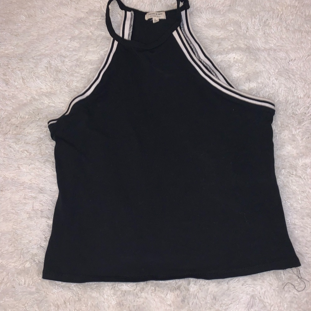 🩷HOST PICK🛍️Cute tank top tee pre loved like new🎈